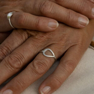 schlichter silber Ring, handgemacht, nachhaltig